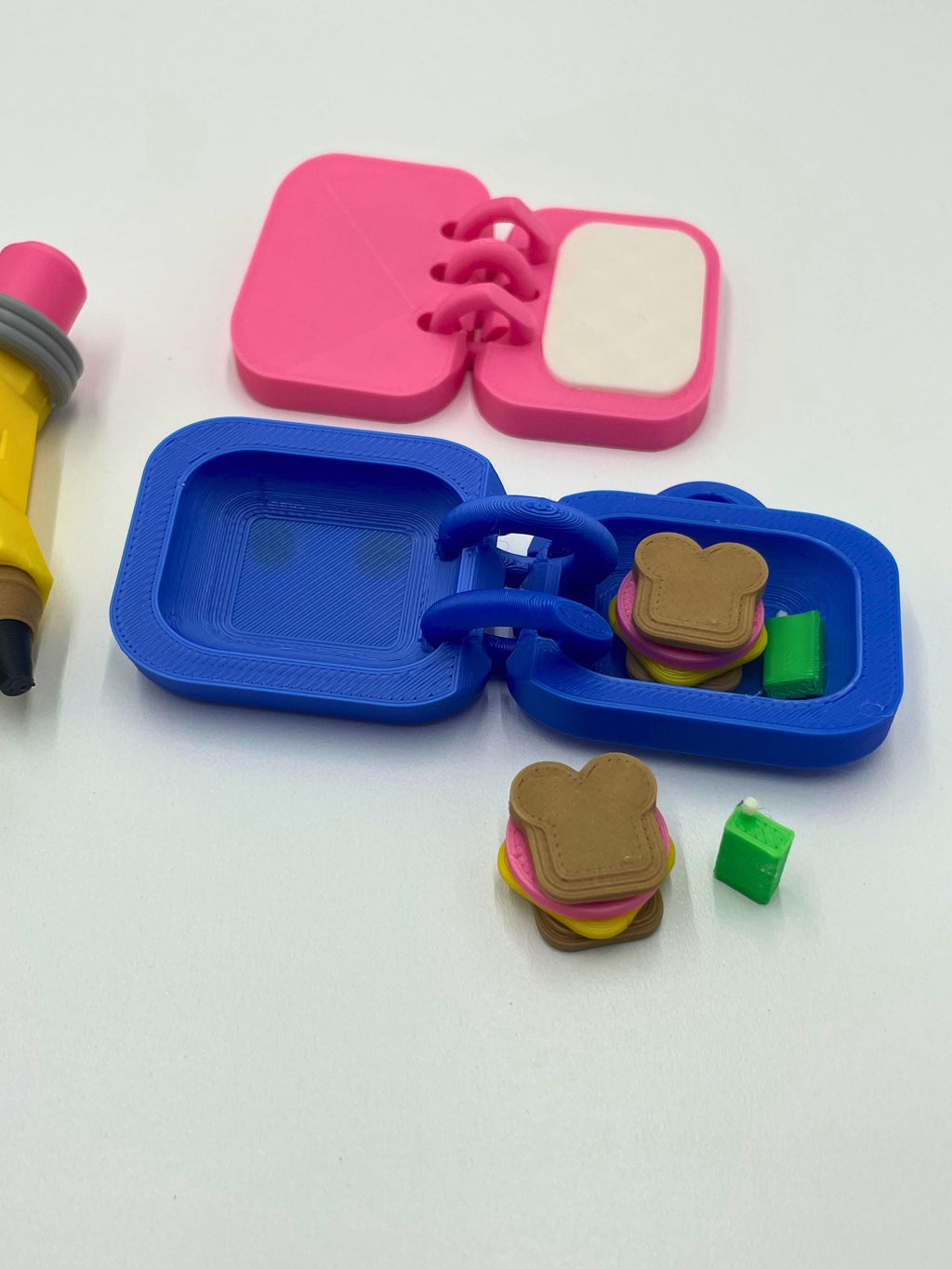 Flexi Pencil Notebook and Lunchbox Collectable Set